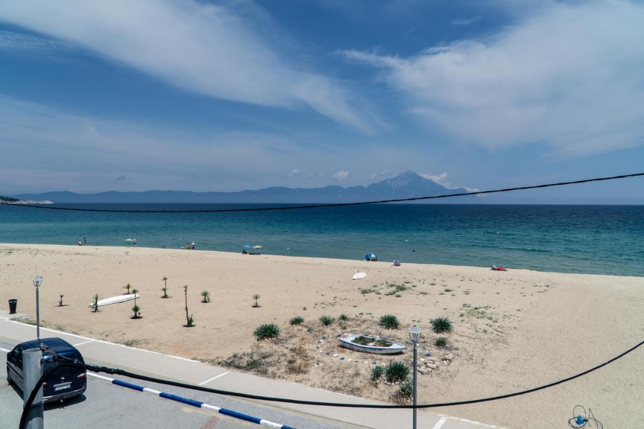 Cocoon Hotel-Beach Bar 사르티 외부 사진